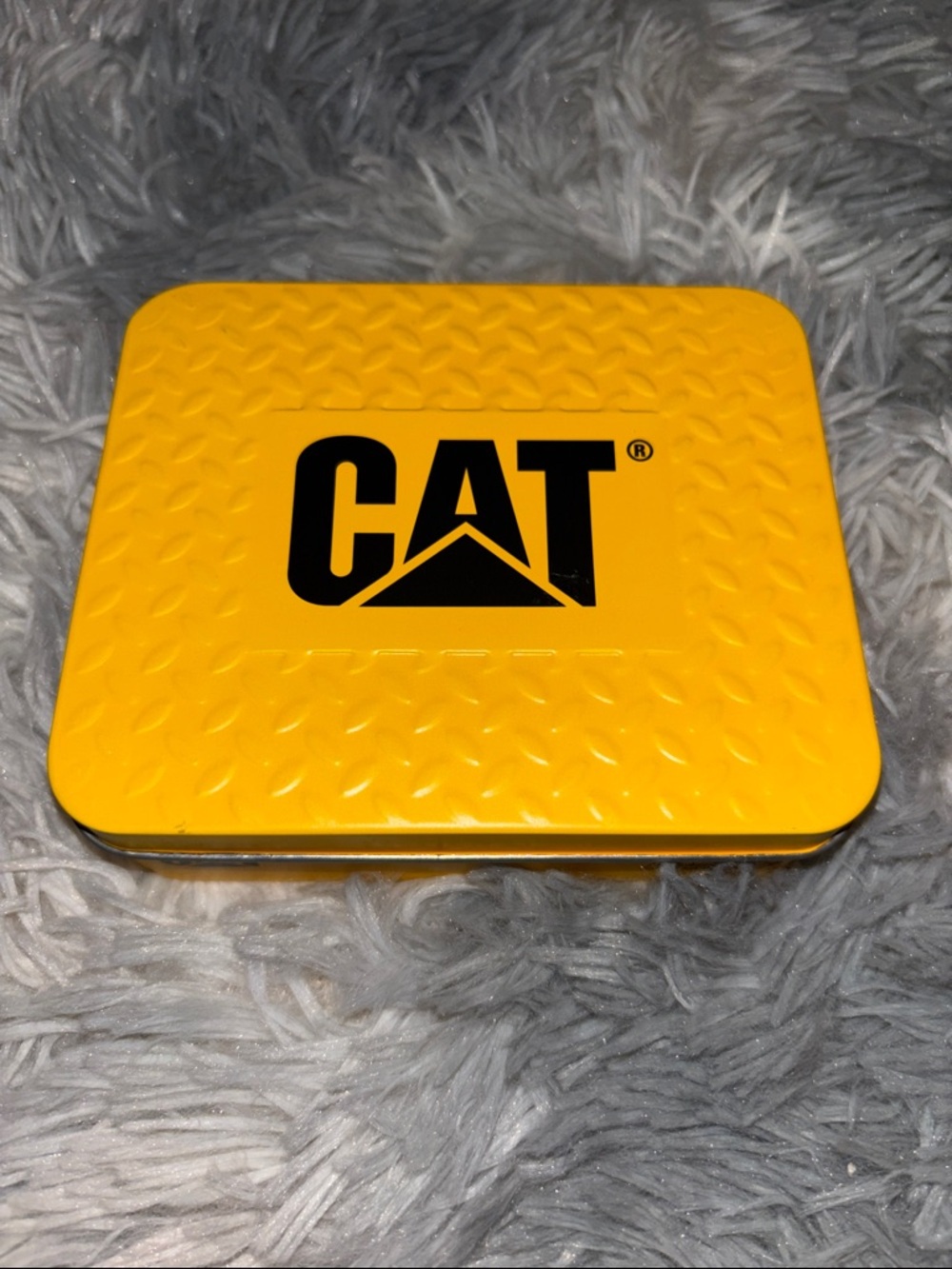 CAT Genuine Leather Black Tri-Fold Wallet with Yellow Tin RFID - Picture 6 of 7
